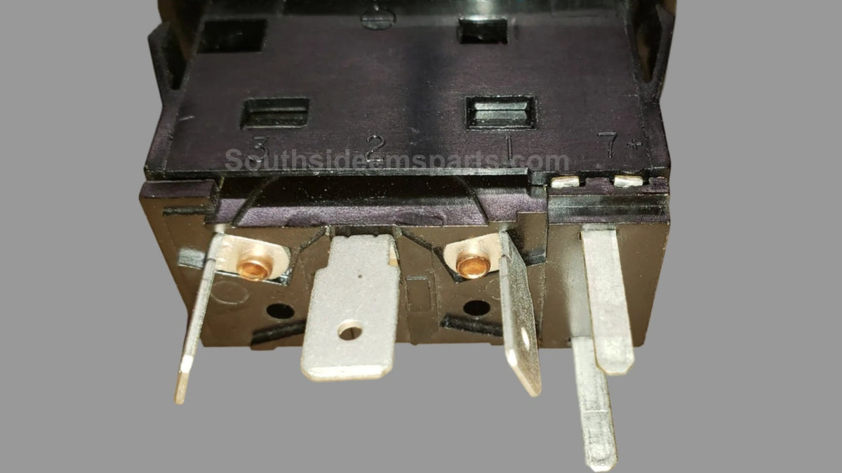 Wheeled Coach Switch - On/On